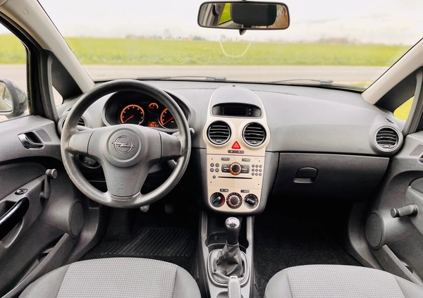 Opel Corsa cena 10900 przebieg: 177000, rok produkcji 2009 z Włocławek małe 121